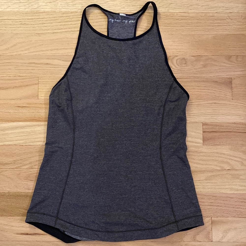 Women’s lululemon top, size 4